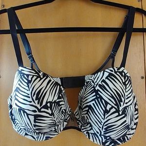 EUC Victoria's Secret bra